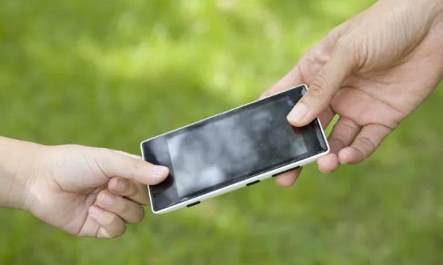 Mengetahui nomor telkomsel dengan melakukan panggilan ke nomor lain Mengetahui nomor telkomsel dengan melakukan panggilan ke nomor lain